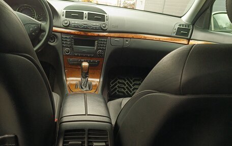 Mercedes-Benz E-Класс, 2003 год, 700 000 рублей, 11 фотография