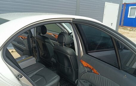 Mercedes-Benz E-Класс, 2003 год, 700 000 рублей, 6 фотография