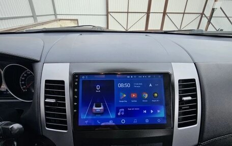 Mitsubishi Outlander III рестайлинг 3, 2010 год, 1 150 000 рублей, 7 фотография