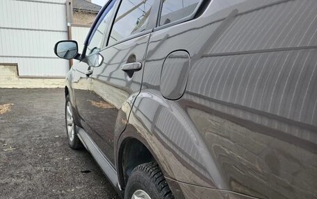 Mitsubishi Outlander III рестайлинг 3, 2010 год, 1 150 000 рублей, 3 фотография