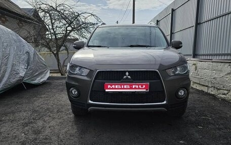 Mitsubishi Outlander III рестайлинг 3, 2010 год, 1 150 000 рублей, 2 фотография