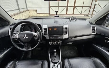 Mitsubishi Outlander III рестайлинг 3, 2010 год, 1 150 000 рублей, 12 фотография