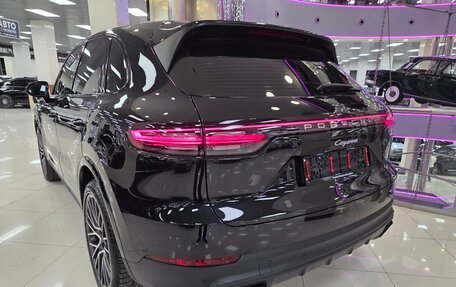 Porsche Cayenne III, 2021 год, 9 990 000 рублей, 3 фотография