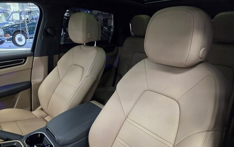 Porsche Cayenne III, 2021 год, 9 990 000 рублей, 20 фотография