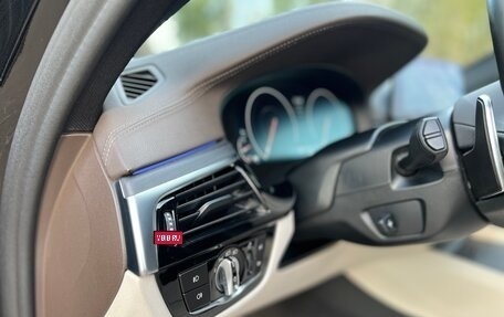 BMW 5 серия, 2018 год, 4 050 000 рублей, 10 фотография