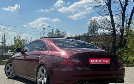 Mercedes-Benz CLS, 2004 год, 1 550 000 рублей, 4 фотография