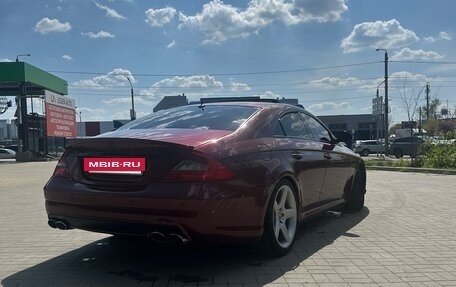 Mercedes-Benz CLS, 2004 год, 1 550 000 рублей, 3 фотография