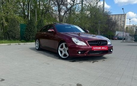 Mercedes-Benz CLS, 2004 год, 1 550 000 рублей, 2 фотография