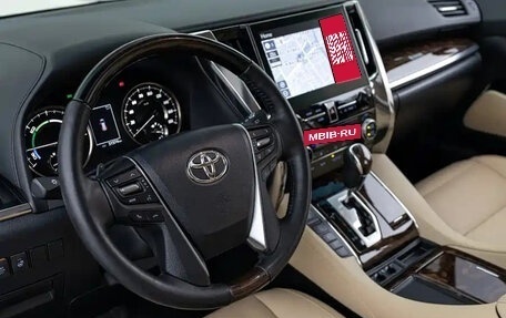 Toyota Alphard, 2024 год, 7 550 000 рублей, 8 фотография