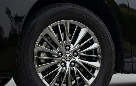 Toyota Alphard, 2024 год, 7 550 000 рублей, 21 фотография