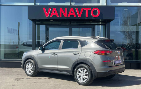 Hyundai Tucson III, 2018 год, 2 420 000 рублей, 3 фотография