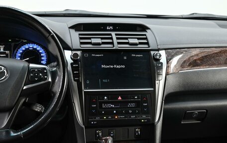 Toyota Camry, 2017 год, 2 045 000 рублей, 8 фотография