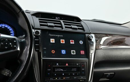 Toyota Camry, 2017 год, 2 045 000 рублей, 10 фотография