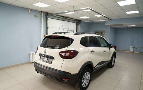 Renault Kaptur I рестайлинг, 2019 год, 1 299 000 рублей, 3 фотография