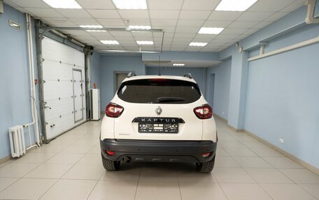 Renault Kaptur I рестайлинг, 2019 год, 1 299 000 рублей, 16 фотография