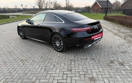 Mercedes-Benz E-Класс, 2021 год, 4 800 000 рублей, 4 фотография