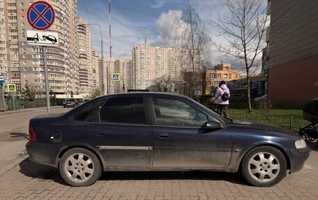 Opel Vectra B рестайлинг, 1998 год, 70 000 рублей, 4 фотография