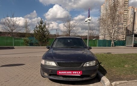 Opel Vectra B рестайлинг, 1998 год, 70 000 рублей, 2 фотография