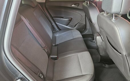 Opel Astra J, 2011 год, 799 000 рублей, 13 фотография