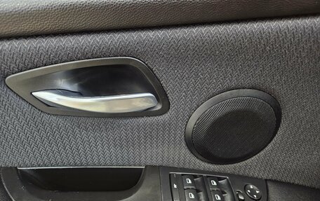 BMW 3 серия, 2011 год, 1 050 000 рублей, 15 фотография