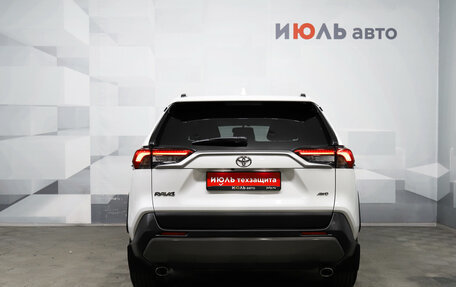 Toyota RAV4, 2020 год, 3 600 000 рублей, 6 фотография