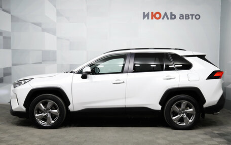 Toyota RAV4, 2020 год, 3 600 000 рублей, 9 фотография