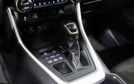 Toyota RAV4, 2020 год, 3 600 000 рублей, 16 фотография