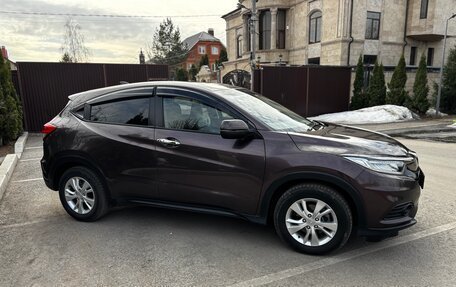 Honda Vezel, 2018 год, 1 999 999 рублей, 6 фотография