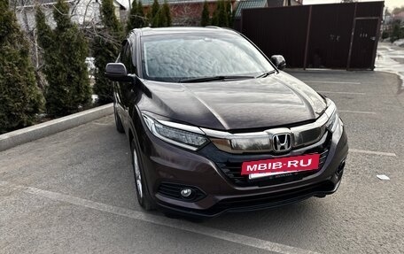 Honda Vezel, 2018 год, 1 999 999 рублей, 8 фотография
