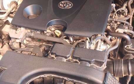 Toyota RAV4, 2021 год, 3 800 000 рублей, 4 фотография