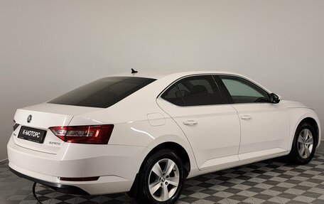 Skoda Superb III рестайлинг, 2018 год, 1 690 000 рублей, 6 фотография