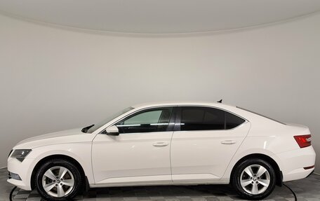 Skoda Superb III рестайлинг, 2018 год, 1 690 000 рублей, 9 фотография