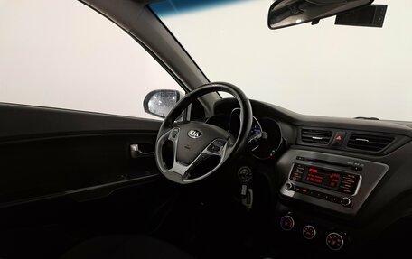 KIA Rio III рестайлинг, 2016 год, 990 000 рублей, 13 фотография