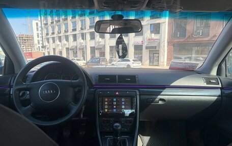 Audi A4, 2000 год, 550 000 рублей, 11 фотография