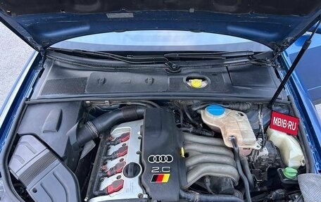 Audi A4, 2000 год, 550 000 рублей, 15 фотография