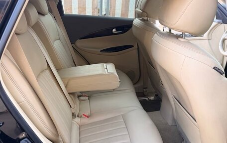 Infiniti EX, 2011 год, 1 900 000 рублей, 14 фотография