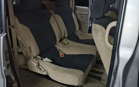 Nissan Serena II, 2003 год, 650 000 рублей, 5 фотография