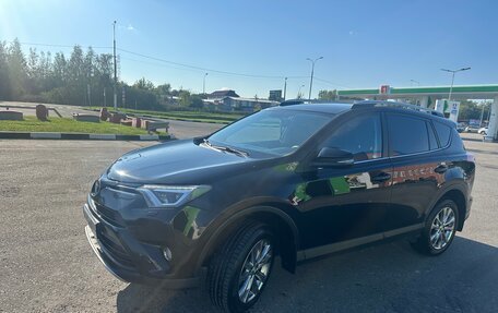 Toyota RAV4, 2016 год, 2 800 000 рублей, 3 фотография