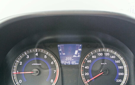 Hyundai Solaris II рестайлинг, 2012 год, 625 000 рублей, 16 фотография