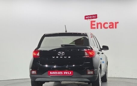 Hyundai Venue I, 2022 год, 1 687 000 рублей, 4 фотография