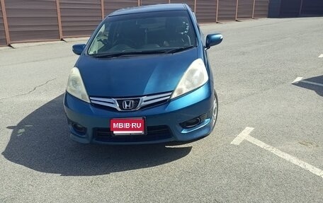 Honda Fit Shuttle I рестайлинг, 2012 год, 1 200 000 рублей, 1 фотография