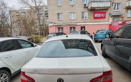 Skoda Superb III рестайлинг, 2010 год, 800 000 рублей, 1 фотография