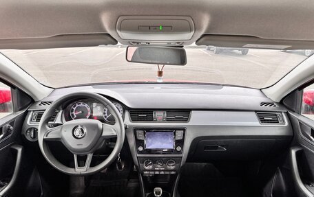 Skoda Rapid I, 2017 год, 1 100 000 рублей, 7 фотография