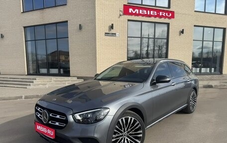 Mercedes-Benz E-Класс, 2020 год, 4 550 000 рублей, 1 фотография