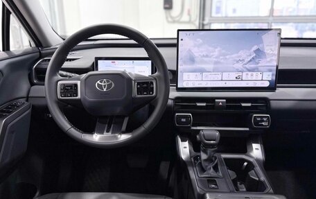 Toyota RAV4, 2026 год, 4 890 000 рублей, 4 фотография