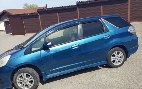 Honda Fit Shuttle I рестайлинг, 2012 год, 1 200 000 рублей, 2 фотография