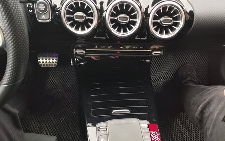 Mercedes-Benz CLA, 2021 год, 4 100 000 рублей, 27 фотография