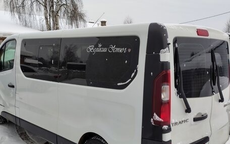 Renault Trafic, 2017 год, 1 999 999 рублей, 5 фотография