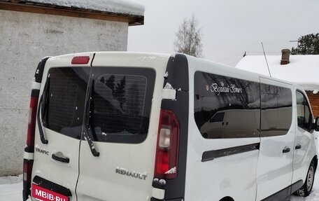 Renault Trafic, 2017 год, 1 999 999 рублей, 4 фотография