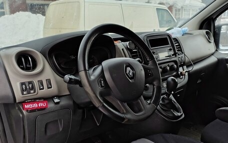 Renault Trafic, 2017 год, 1 999 999 рублей, 7 фотография